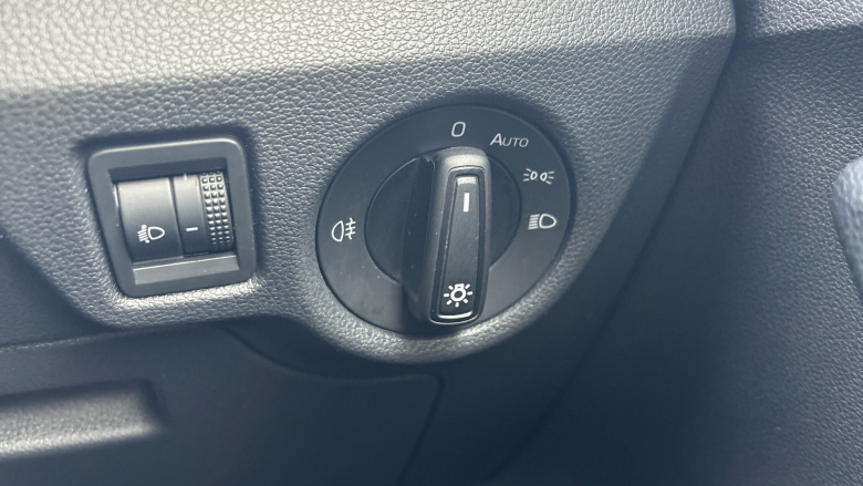 Skoda Kamiq 1.5 TSI SE Drive 5dr Petrol Hatchback